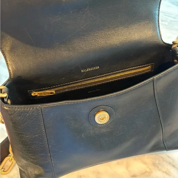 Balenciaga Black Leather Shoulder Bag with Gold Chain AUTHENTIC - Picture 3 of 7